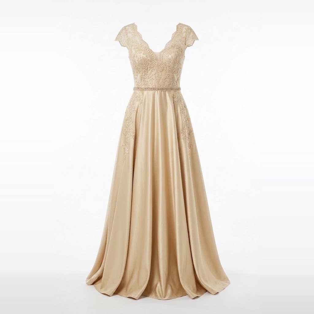 Avenue N Floor-Length Formal Gown